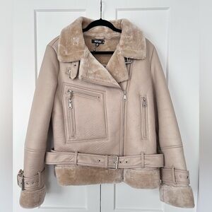 Missguided Tan Teddy Jacket faux fur women’s sz 2 Beige
